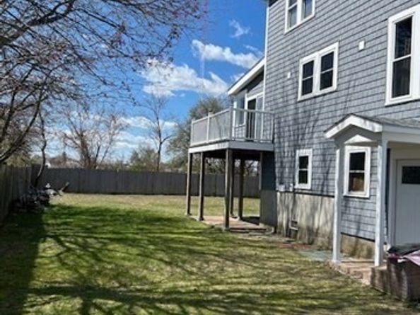 67 Newport Rd, Hull MA 02045