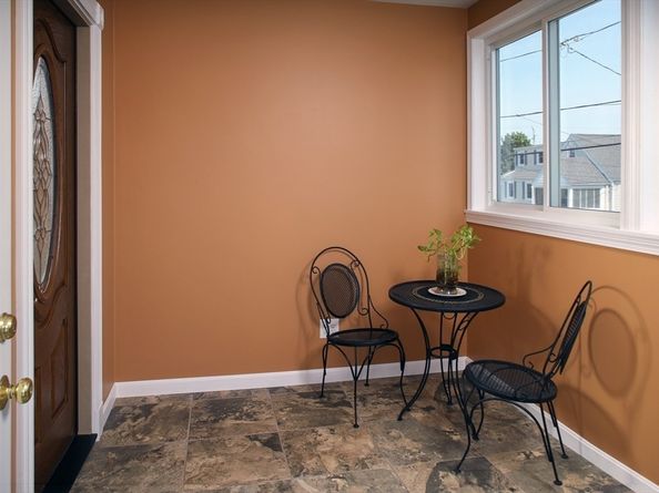 67 Newport Rd, Hull MA 02045