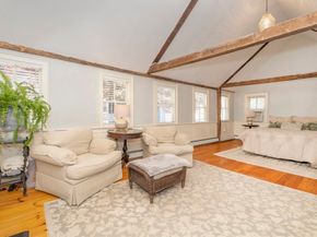 64 Prospect St, Newburyport MA 01950