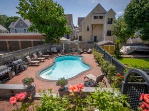 64 Prospect St, Newburyport MA 01950