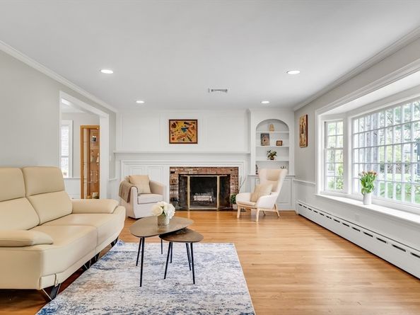8 Hawthorne, Winchester MA 01890