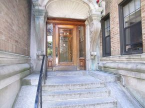 118 Riverway 8, Boston MA 02215