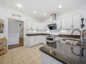 894 Liberty St 10, Braintree MA 02184