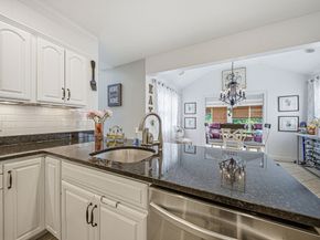 894 Liberty St 10, Braintree MA 02184