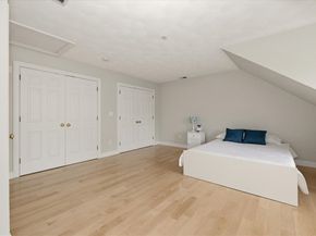 10 Charnstaff Ln 202, Billerica MA 01821