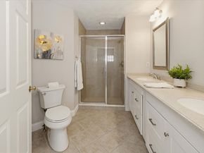 10 Charnstaff Ln 202, Billerica MA 01821