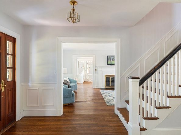 15 Agawam Rd, Newton MA 02468