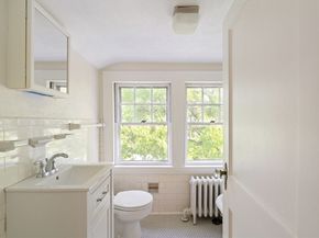 15 Agawam Rd, Newton MA 02468