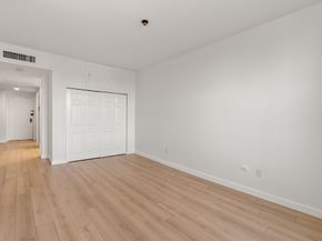 160 Commonwealth 616, Boston MA 02116