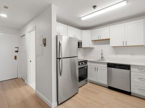 160 Commonwealth 616, Boston MA 02116