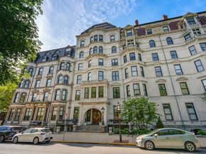 160 Commonwealth 616, Boston MA 02116