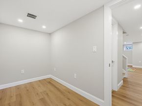 8 Woodbury Ave, Saugus MA 01906