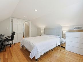 8 Woodbury Ave, Saugus MA 01906