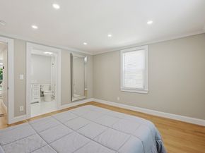 8 Woodbury Ave, Saugus MA 01906