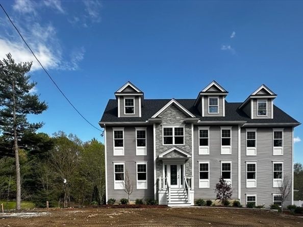 56 Dudley Rd, Billerica MA 01821