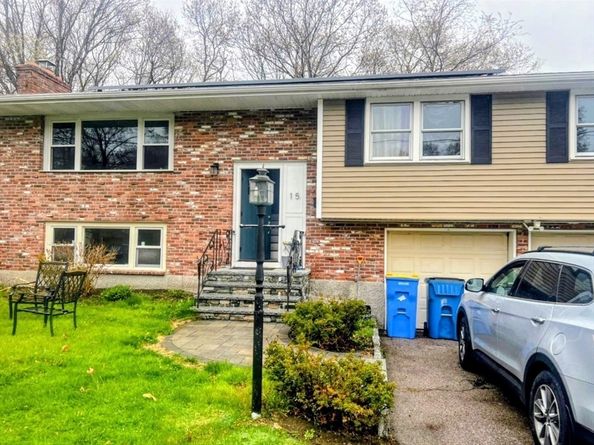 15 Sunset Dr, Randolph MA 02368