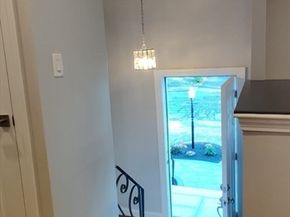 15 Sunset Dr, Randolph MA 02368