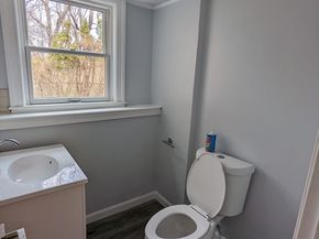 15 Sunset Dr, Randolph MA 02368
