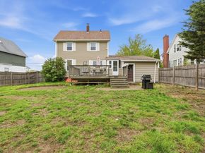 26 Fales St, Worcester MA 01606