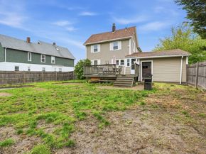 26 Fales St, Worcester MA 01606