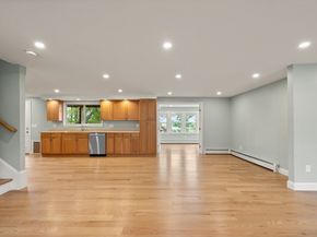 5R Brooks Rd, Gloucester MA 01930