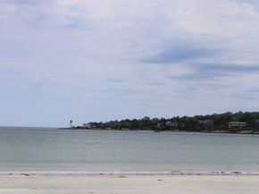 5R Brooks Rd, Gloucester MA 01930
