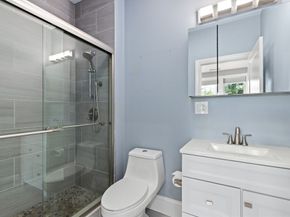 8 Loring Pl 8, Boston MA 02136