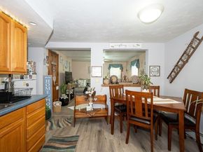 9-11 Maple St, Spencer MA 01562