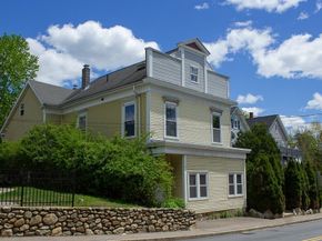 9-11 Maple St, Spencer MA 01562