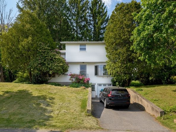 44 Fort Meadow Drive, Hudson MA 01749