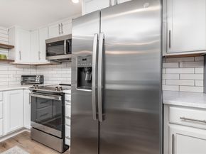 404 Paradise Road 1C, Swampscott MA 01907