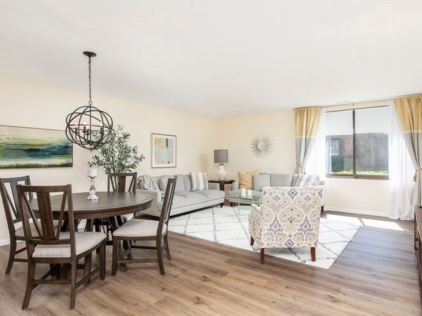 404 Paradise Road 1C, Swampscott MA 01907