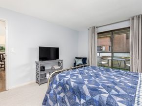 404 Paradise Road 1C, Swampscott MA 01907