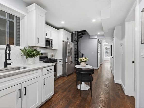 221 Paris St 1, Boston MA 02128