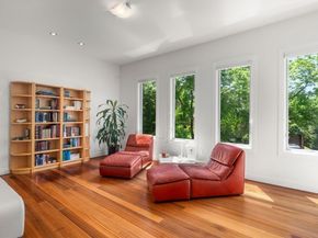 17 Edge Hill Rd, Newton MA 02467