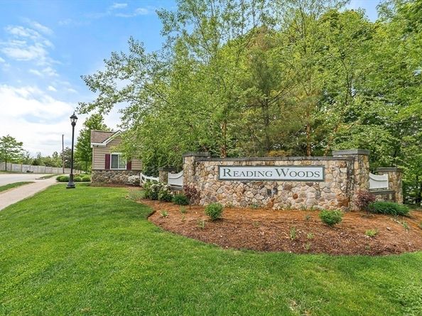 62 Abigail Way 1006, Reading MA 01867