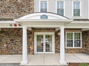 62 Abigail Way 1006, Reading MA 01867