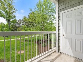 62 Abigail Way 1006, Reading MA 01867