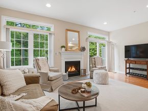 9 Robert Cir 9, Grafton MA 01536