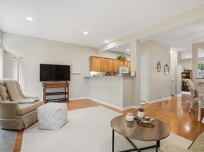 9 Robert Cir 9, Grafton MA 01536