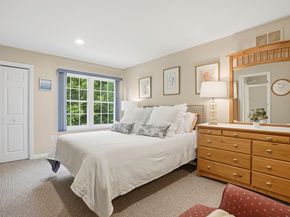 9 Robert Cir 9, Grafton MA 01536