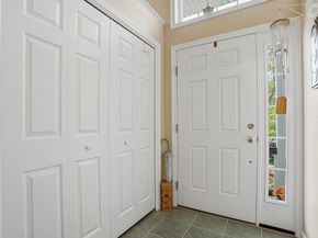9 Robert Cir 9, Grafton MA 01536