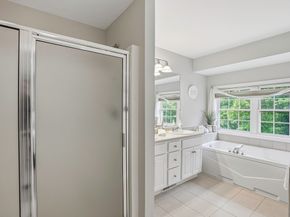9 Robert Cir 9, Grafton MA 01536