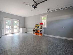 159 Mishawum Rd, Woburn MA 01801