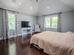 159 Mishawum Rd, Woburn MA 01801