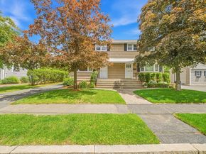 18 Bradford Road 18, Winchester MA 01890