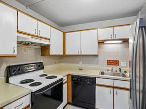 10 Rutledge St 2H, Worcester MA 01604