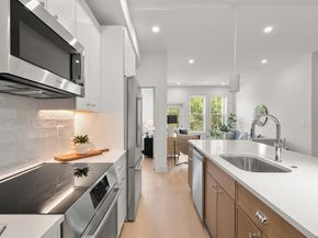 105 Sea Street 302, Quincy MA 02169