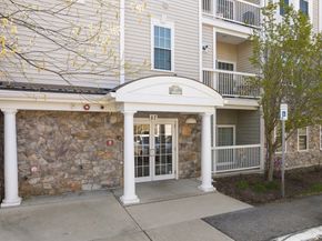57 Augustus Court 4006, Reading MA 01867