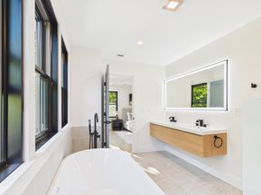 98 Evans Rd, Marblehead MA 01945
